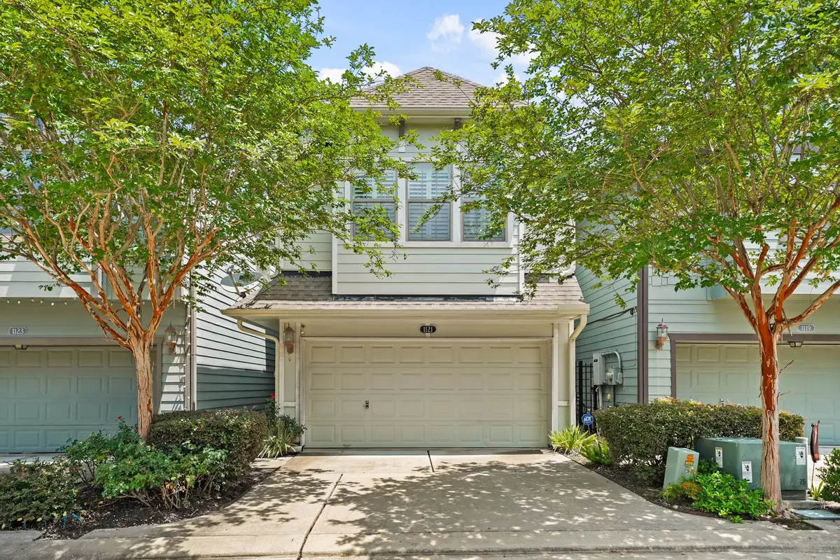 1121 Beall Landing Court, Houston, TX 77008 - Image #1