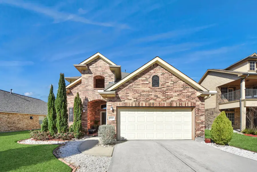 2870 Ginger Cove Lane, Dickinson, TX 77539 - Image #2