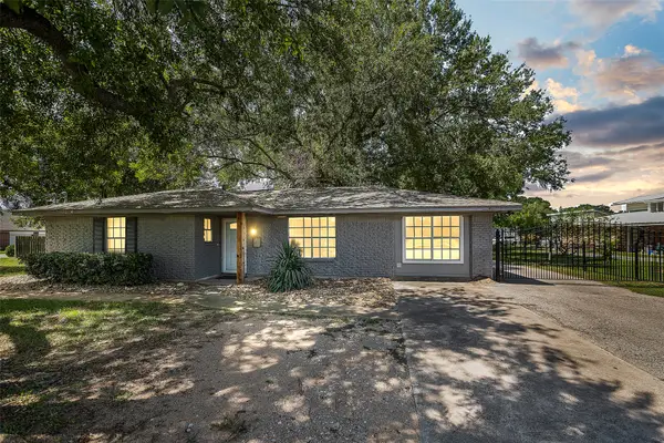 15915 Mueschke Road, Cypress, TX 77433