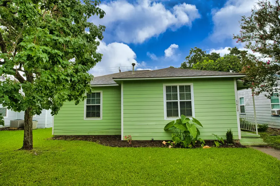 1619 W 8th Street, Freeport, TX 77541 - Image #2