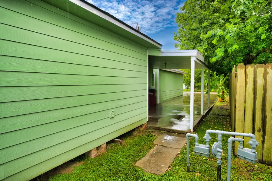 1619 W 8th Street, Freeport, TX 77541 - Image #3