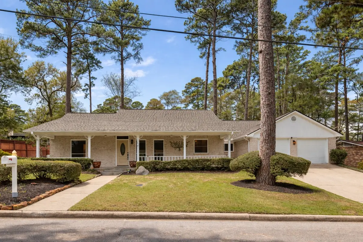 1616 Avenue R, Huntsville, TX 77340 - Image #1