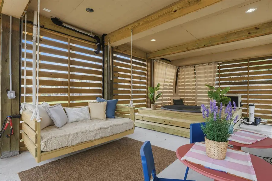 2622 Ave M 1/2, Galveston, TX 77550 - #3