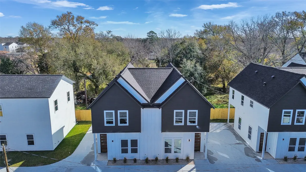 5126 Clover Street #A/B, Houston, TX 77033 - #1