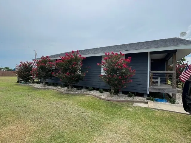 1403 Bill Tindall Avenue, Seadrift, TX 77983 - Image #3