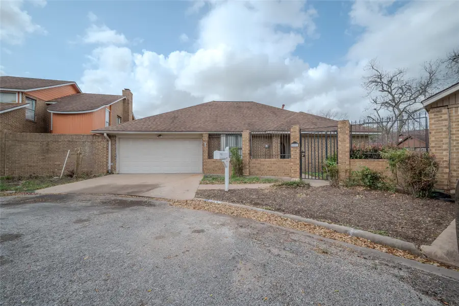 1513 Crestmont Street, Wharton, TX 77488 - #2
