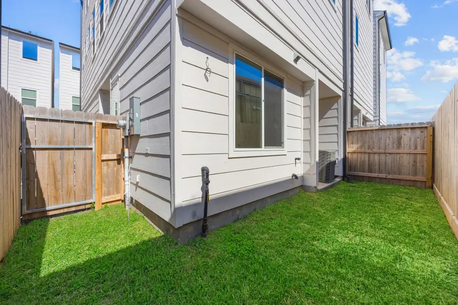 303 Marcella Street #K, Houston, TX 77091 - #2