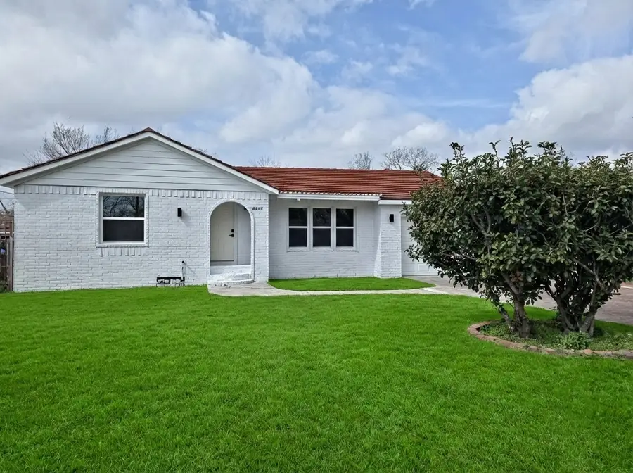 4607 Englewood Street, Houston, TX 77026 - #3