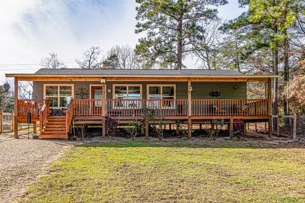 190 Artesian, Onalaska, TX 77360