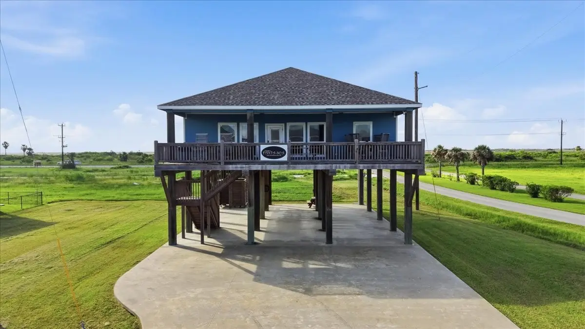 3303 Hidden Gold, Crystal Beach, TX 77650 - #1