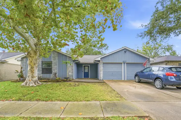 6810 Renfro Drive, Richmond, TX 77469