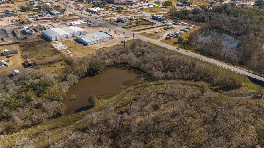 000 Highway 35, West Columbia, TX 77486 - #2
