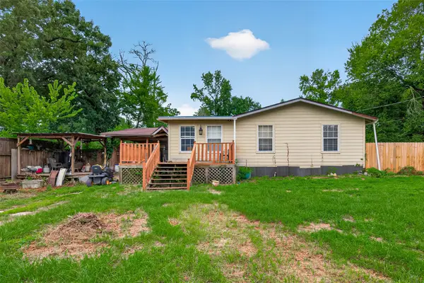 141 Town And Country Drive, Huntsville, TX 77320
