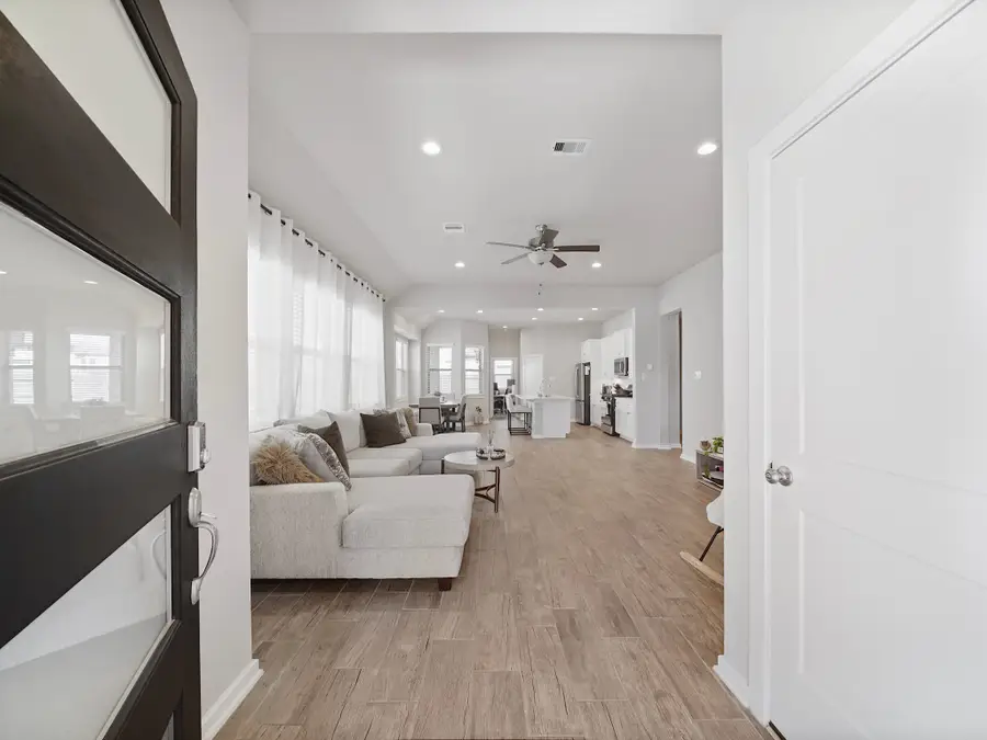 905 Pismo Creek Lane, Katy, TX 77493 - Image #3