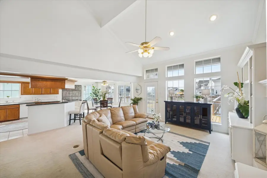 151 Tamana Drive, Tiki Island, TX 77554 - #2