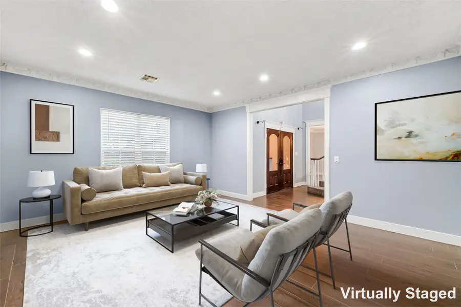 15715 Fleetwood Oaks Drive, Houston, TX 77079 - Image #2