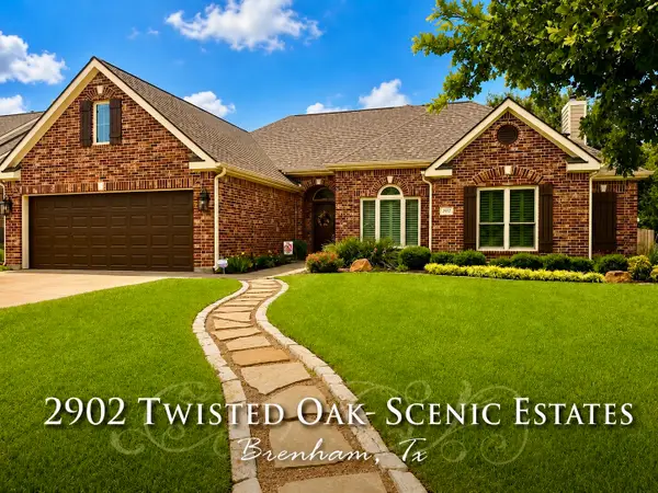 2902 Twisted Oak Drive, Brenham, TX 77833