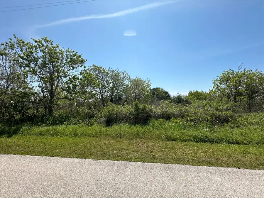 819 Highway 87, Gilchrist, TX 77617 - #3