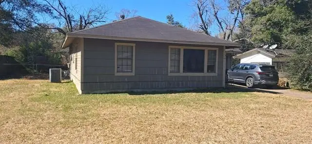 4 Circle C Street, Orange, TX 77630 - #1