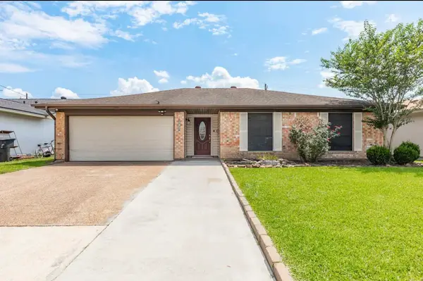 215 N 37th Street, Nederland, TX 77627