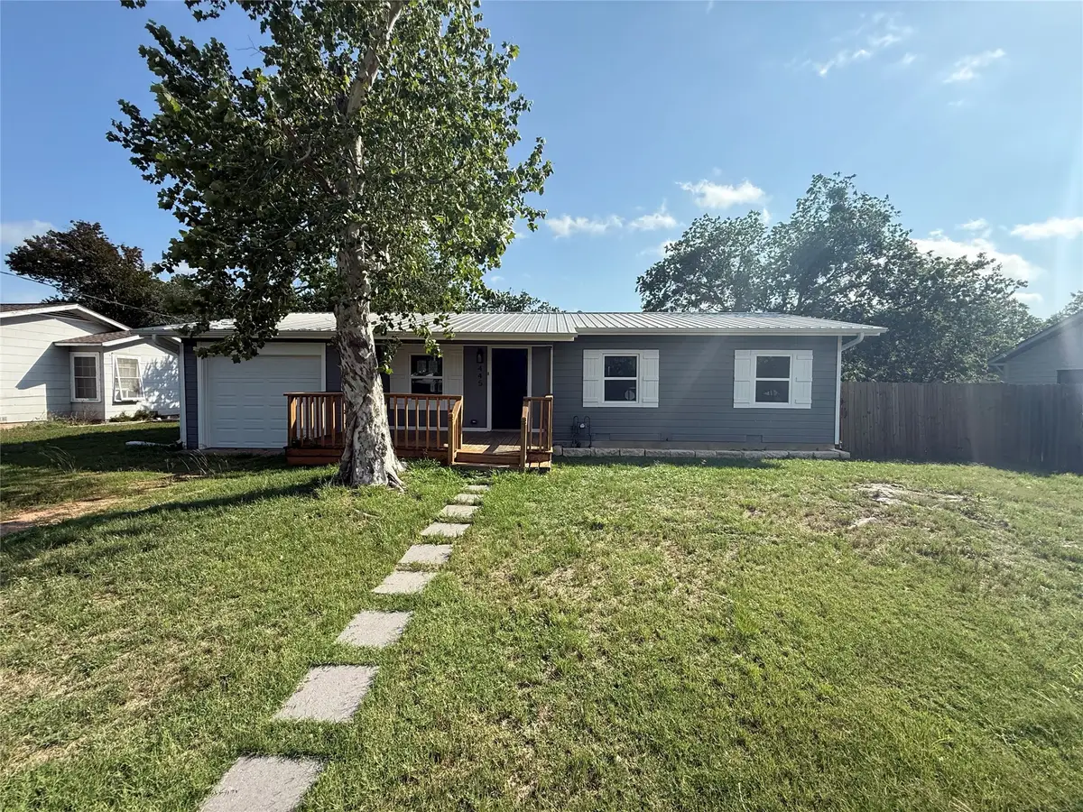 445 W Vaughan Street, Bertram, TX 78605 - Image #1