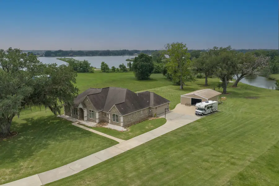 544 Wagon Wheel Trail, Angleton, TX 77515 - #2