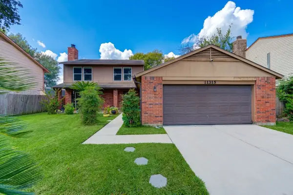 11315 Featherstar Lane, Houston, TX 77067