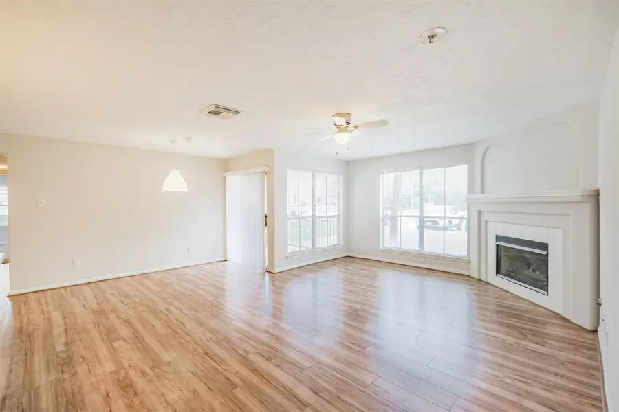 8051 Bay Branch Drive #312, The Woodlands, TX 77382 - Image #3