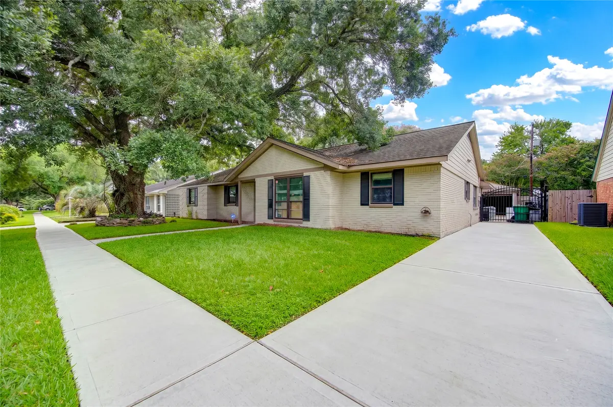 2117 Willow Wisp Drive, Seabrook, TX 77586 - #1