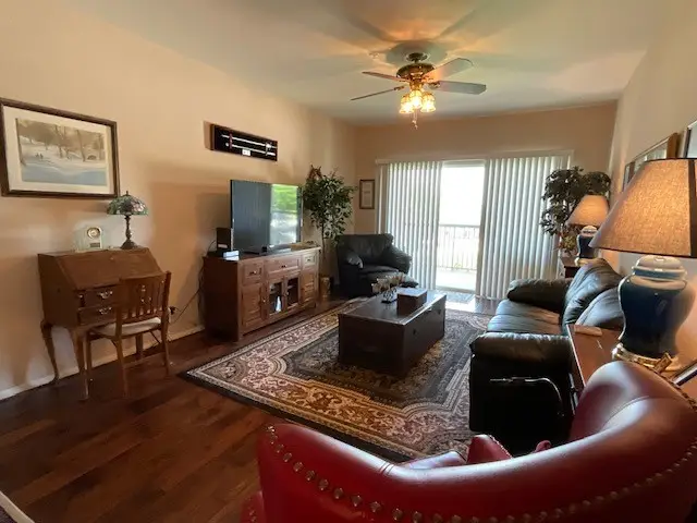 12800 Melville Drive #209-B, Montgomery, TX 77356 - #3