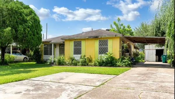 1314 Lawrence Avenue, Pasadena, TX 77506