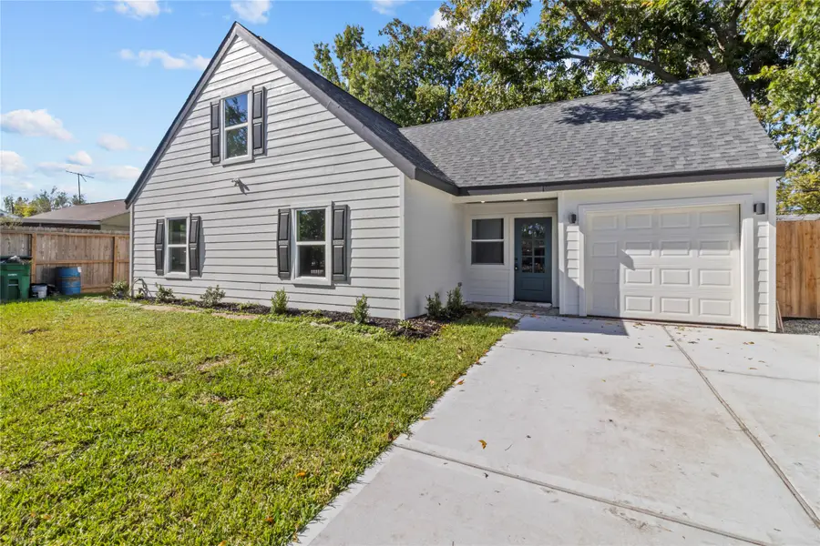 3030 Roe Drive, Houston, TX 77087 - Image #3