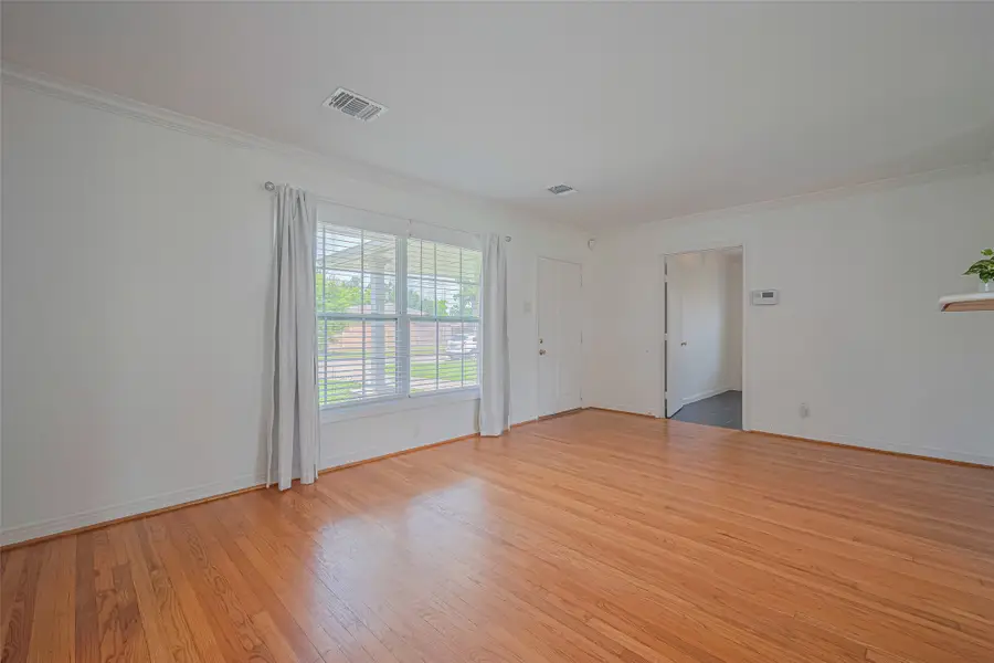 3042 Oak Forest Drive, Houston, TX 77018 - #2