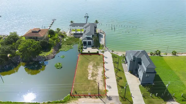 802 Todville Road, Seabrook, TX 77586