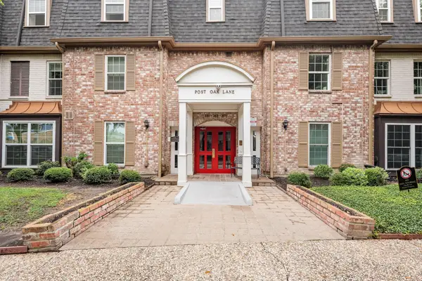 355 N Post Oak Lane #839, Houston, TX 77024