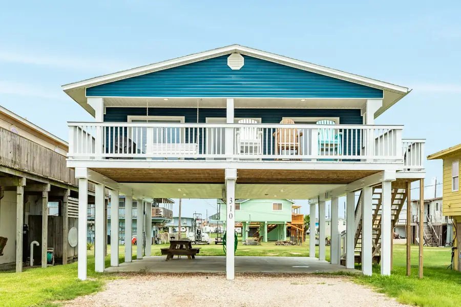 310 Parkview Road, Surfside Beach, TX 77541 - Image #2