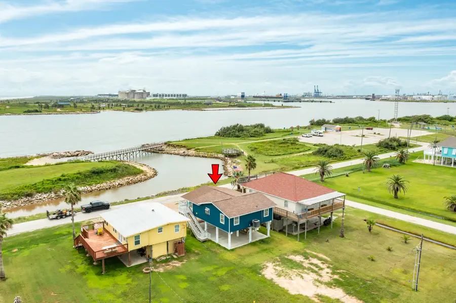 310 Parkview Road, Surfside Beach, TX 77541 - Image #3