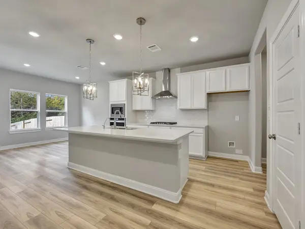 220 Raine Manor Court, Montgomery, TX 77316