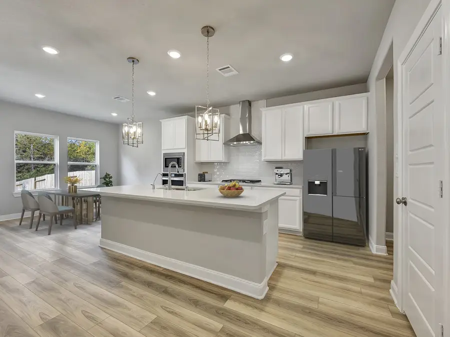 220 Raine Manor Court, Montgomery, TX 77316 - Image #2