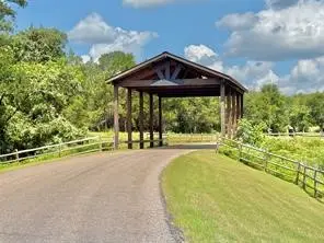 8187 Timber Bridge Lane, Chappell Hill, TX 77426 - Image #2