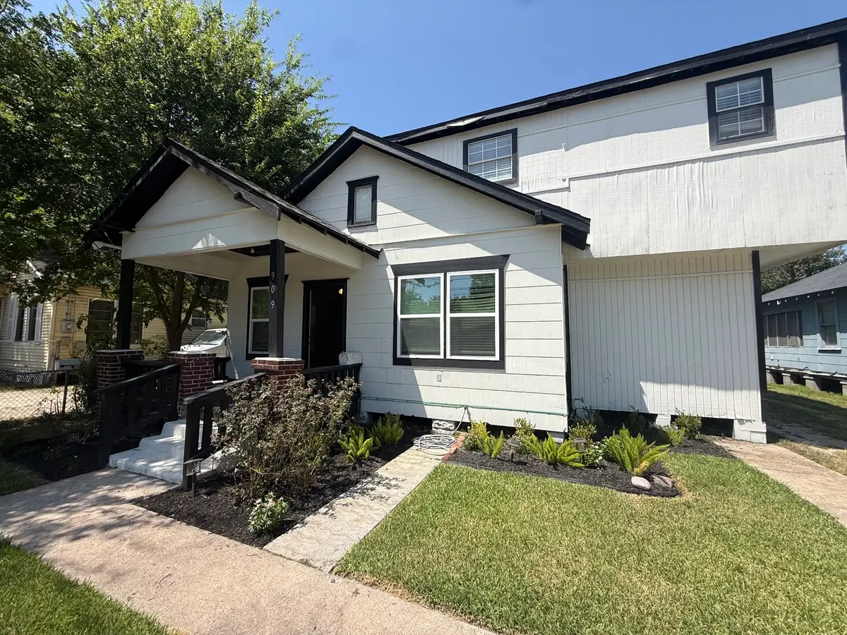 909 King Street, Houston, TX 77022 - #1