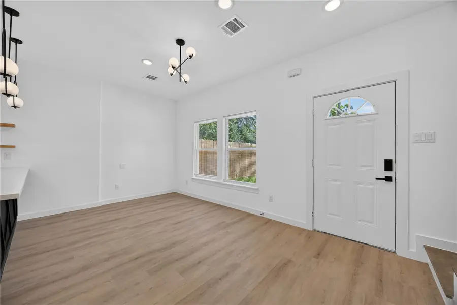 8208 Sterlingshire Street #A/B, Houston, TX 77078 - #3