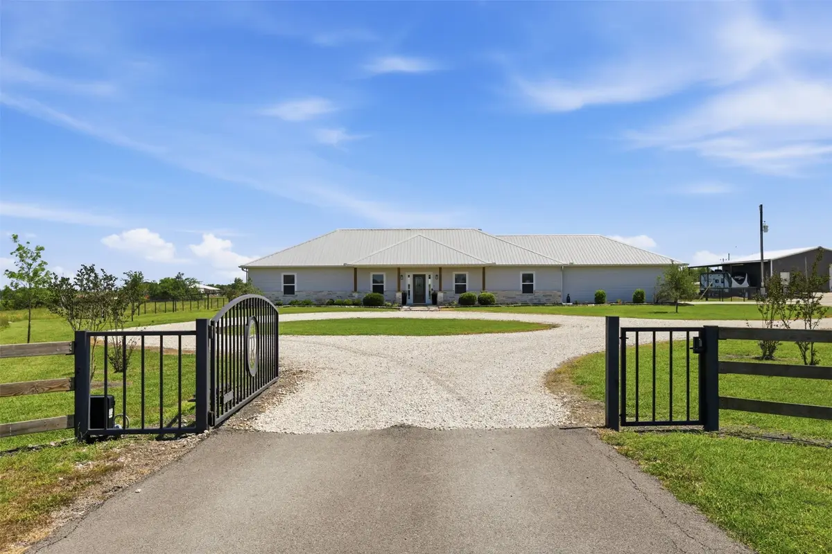 5330 Indian Trail Lane, Brenham, TX 77833 - #1