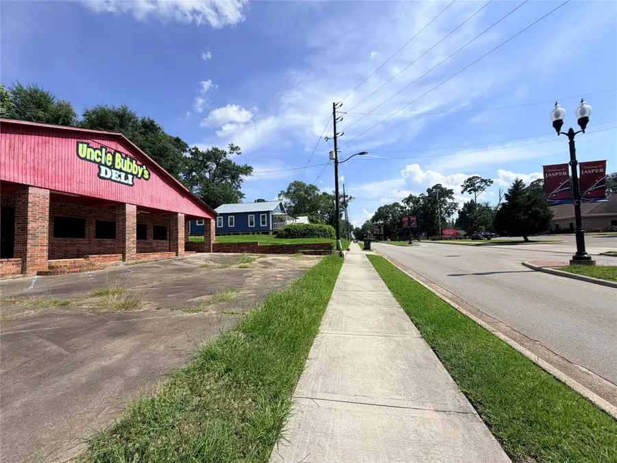 400 S Main Street, Jasper, TX 75951 - #3