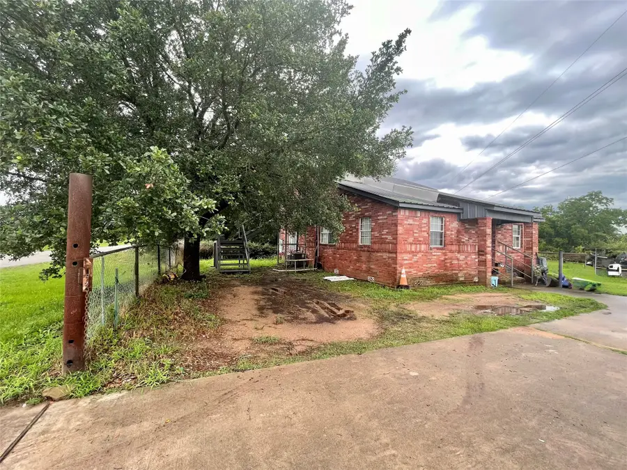 20661 Cochran Road, Prairie View, TX 77445 - #2