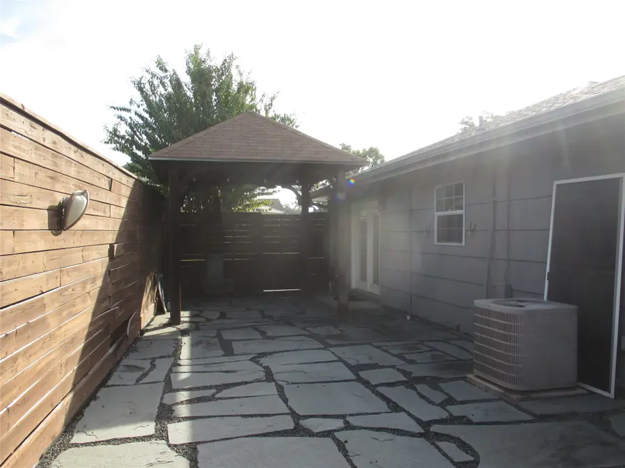 1631 Woodvine Drive, Houston, TX 77055 - #2