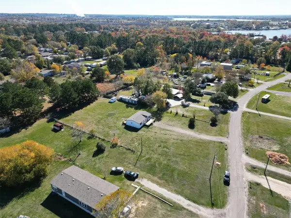 15236 Heavenly Acres Drive, Willis, TX 77318