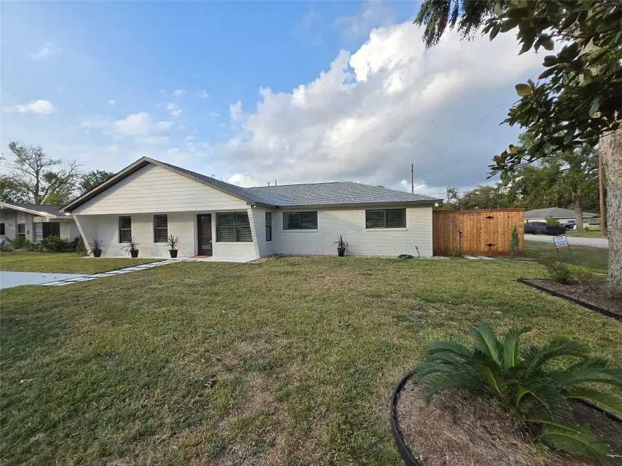 9242 Autauga Street, Houston, TX 77080 - Image #2