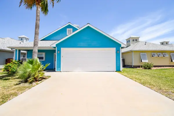 2711 Lakeview Drive, Rockport, TX 78382