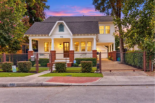 908 Tabor Street, Houston, TX 77009